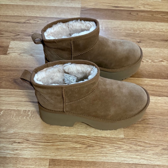 UGG Classic Ultra Mini New Heights Suede Platform Boots - Picture 6 of 13